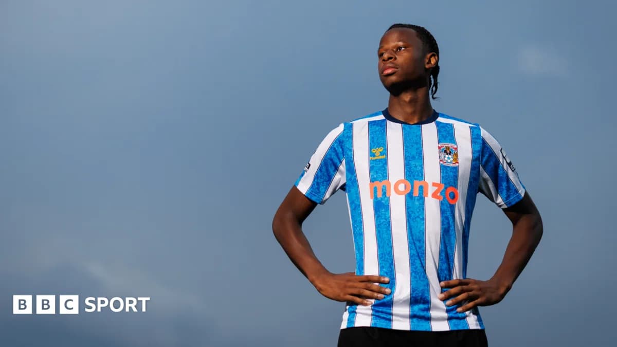 Coventry sign Mfuni on loan from Man City