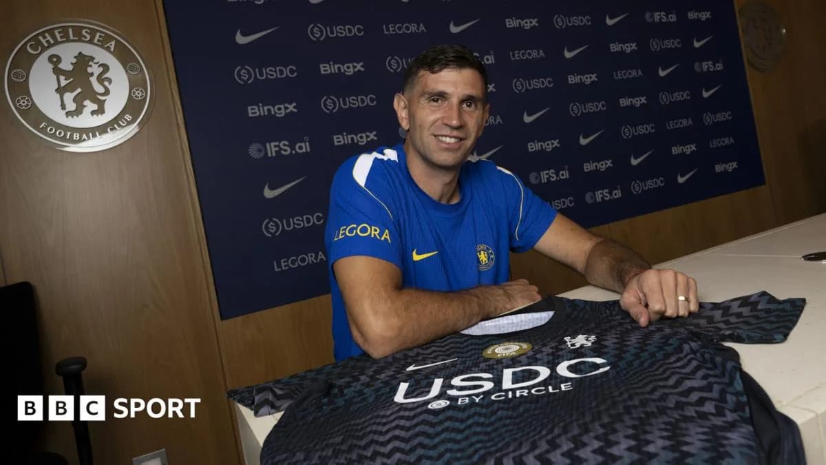 Martinez completes Chelsea move in record Villa deal