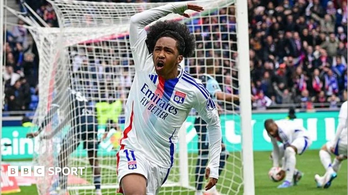 Crystal Palace attempt to hijack Sunderland's £30m Fofana deal