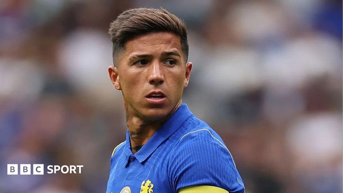 Kluby Premer-ligi ustanovili rekord po zatratam v letnee transfernoe okno